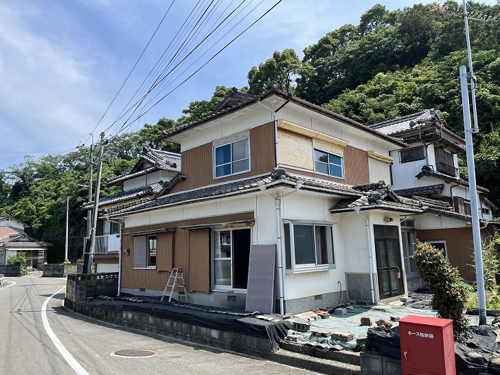 【中古】 海辺の家族 Seaview Family Home - Real Estate Listing in English from Old